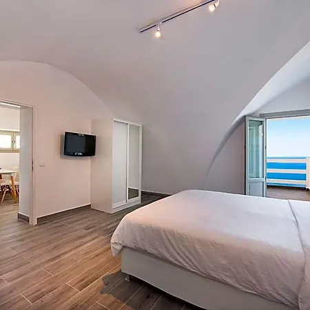 Thireas ホテル Santorini Island