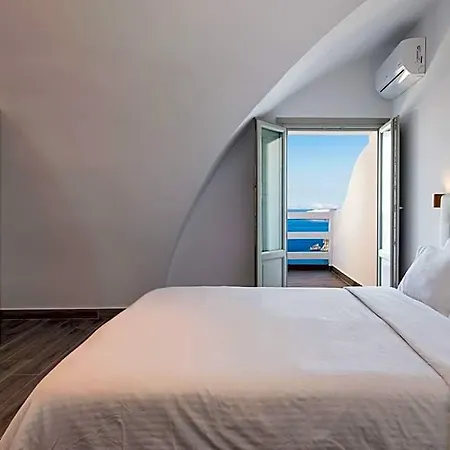 ホテル Thireas Santorini Island
